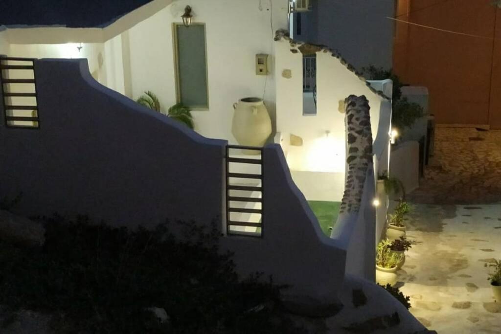 Sonia'S Luxury Apartment With Jacuzzi Kamilári Exterior foto