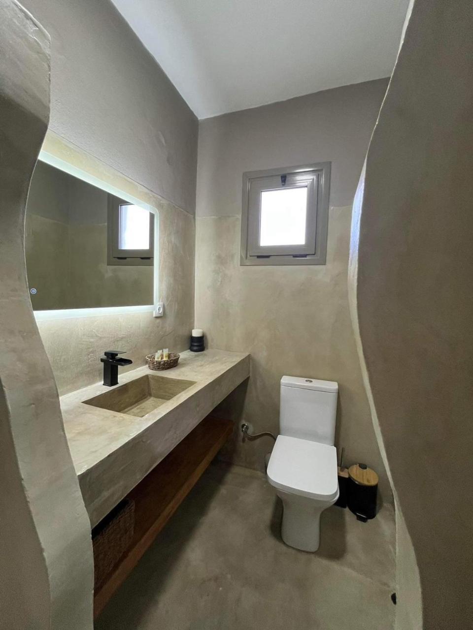 Sonia'S Luxury Apartment With Jacuzzi Kamilári Exterior foto